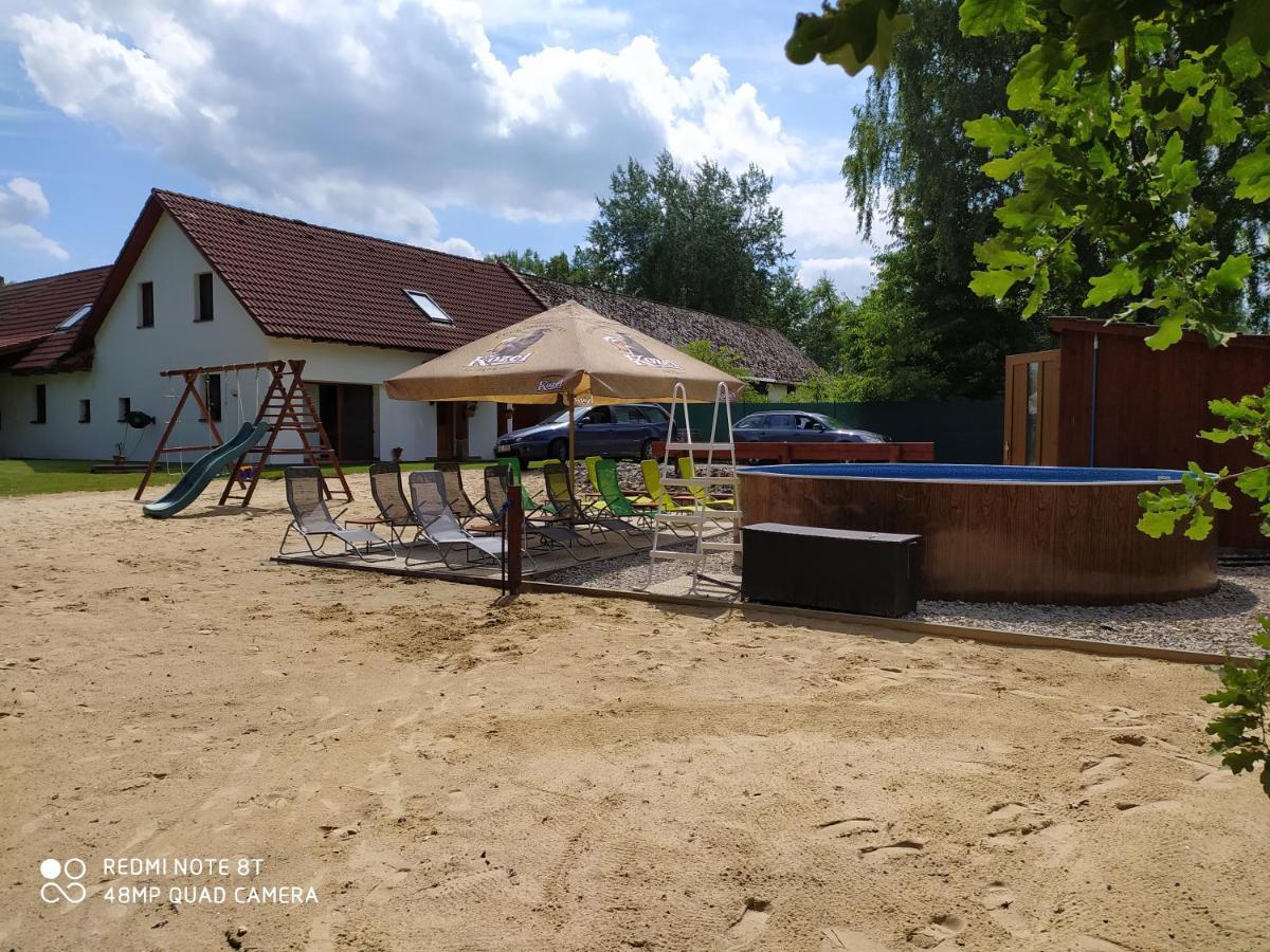 Apartmany Natalie Dvory nad Luznici Zewnętrze zdjęcie