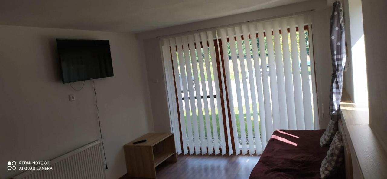 Apartmany Natalie Dvory nad Luznici Zewnętrze zdjęcie